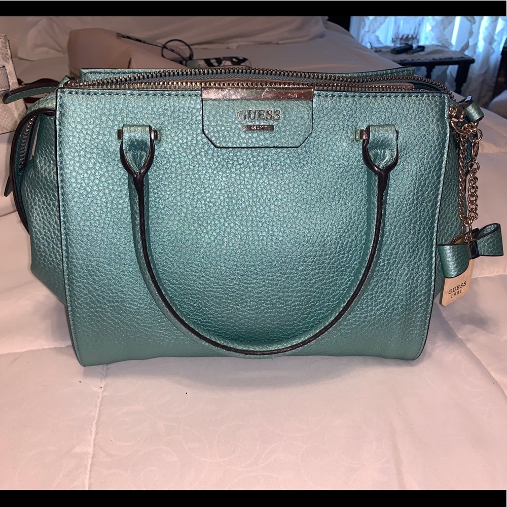 Guess purse